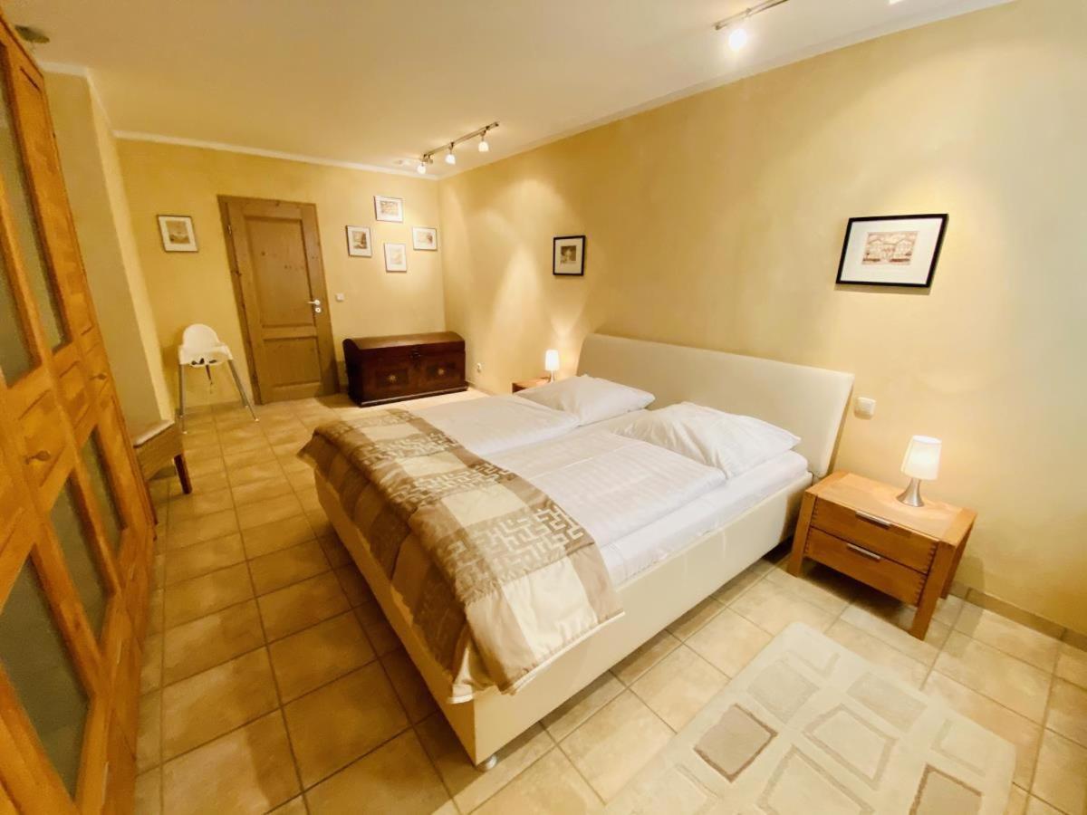 Captains Lounge Ρόστοκ Εξωτερικό φωτογραφία