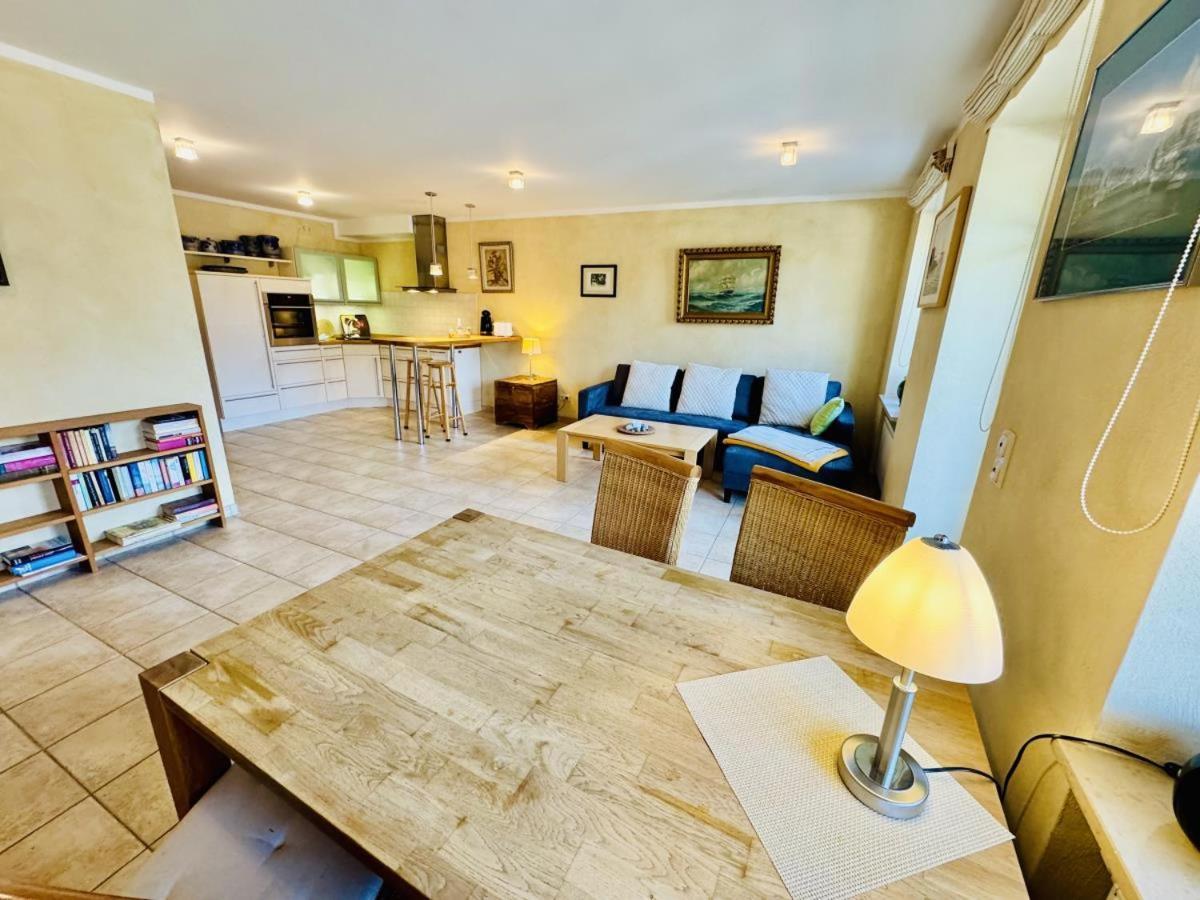 Captains Lounge Ρόστοκ Εξωτερικό φωτογραφία